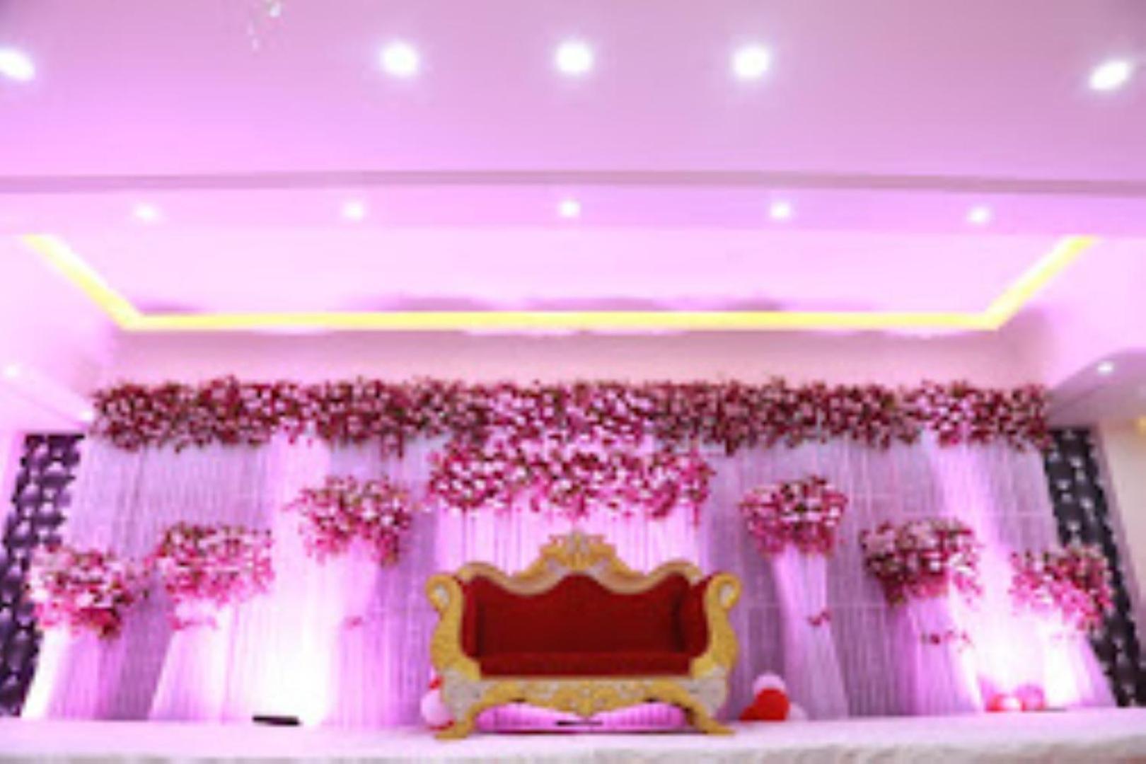Guru Dev Palace Hotel & Lawn,Ayodhya エクステリア 写真